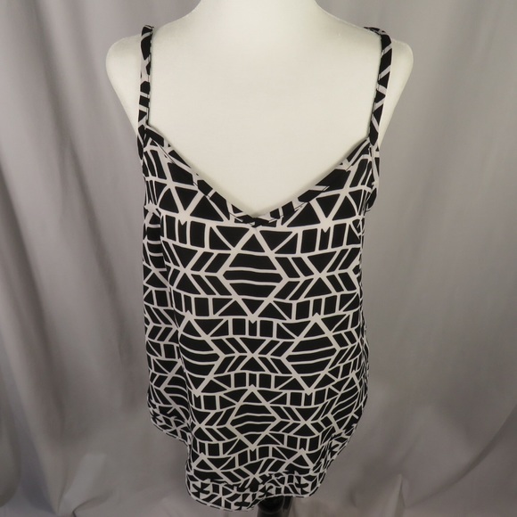 INC Black and White Geometric Scarf Tank Cami Size 6 - Picture 2 of 8